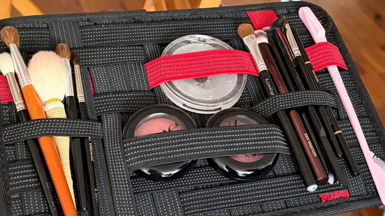 The Modular Revolution: How a Single Tray Replaced Heavy Makeup Kits