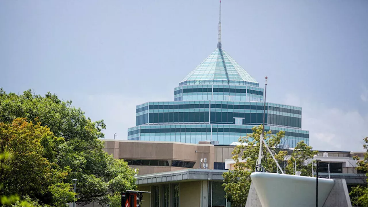 Mould Crisis at Ottawa's Carling Campus: Union Demands Full Remediation
