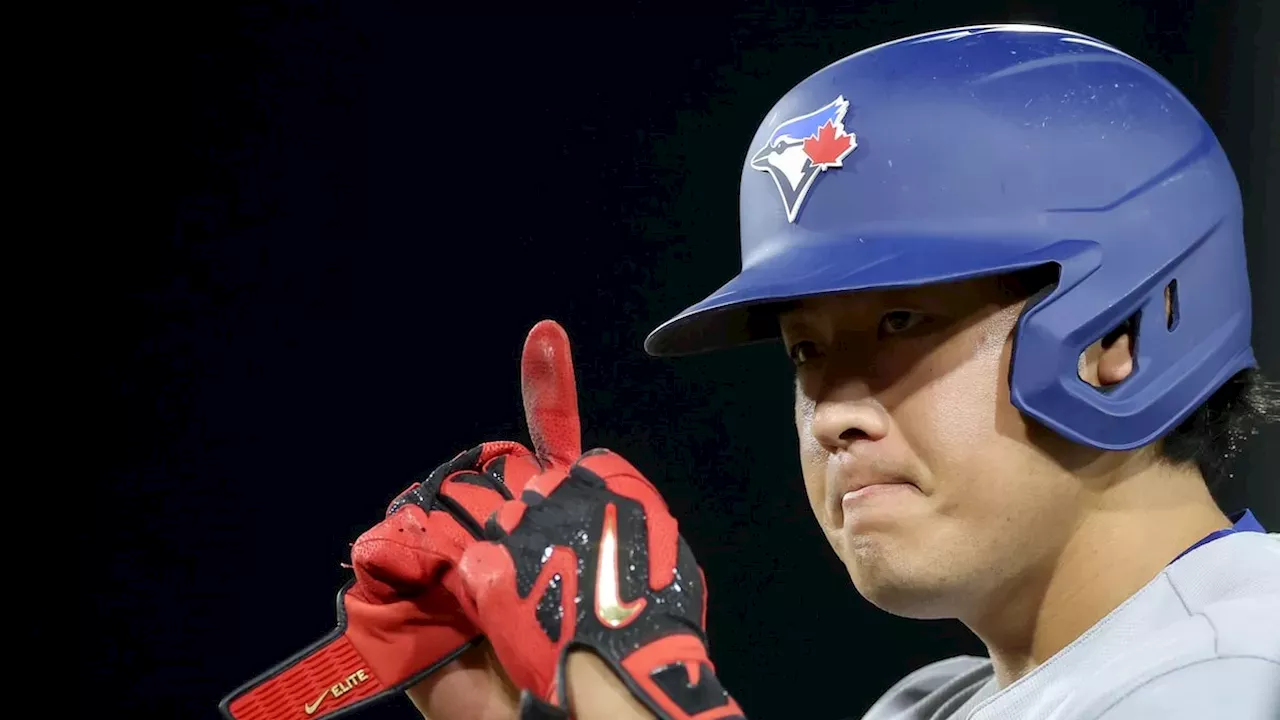 Blue Jays Stay Alive in Wild-Card Race as Okamoto Hits 30th Home Run