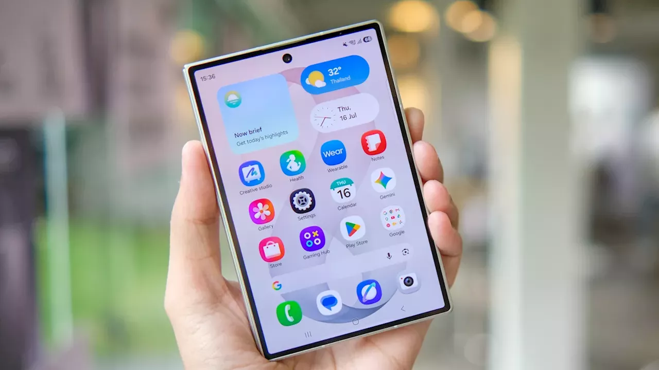Samsung Z Fold 8: Titanium Strength Meets a $579 Fragility Risk