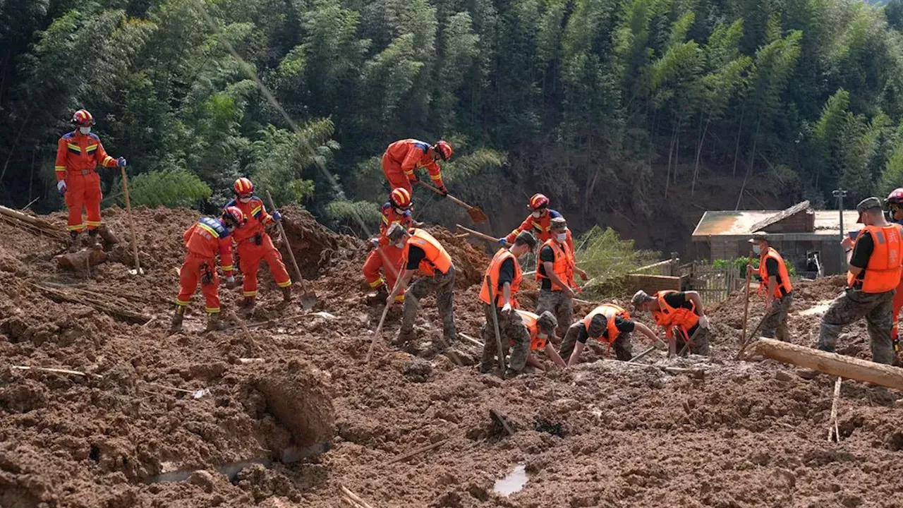 16 Dead in Jiangxi Landslides as Typhoon Saudel Leaves a Trail of Destruction