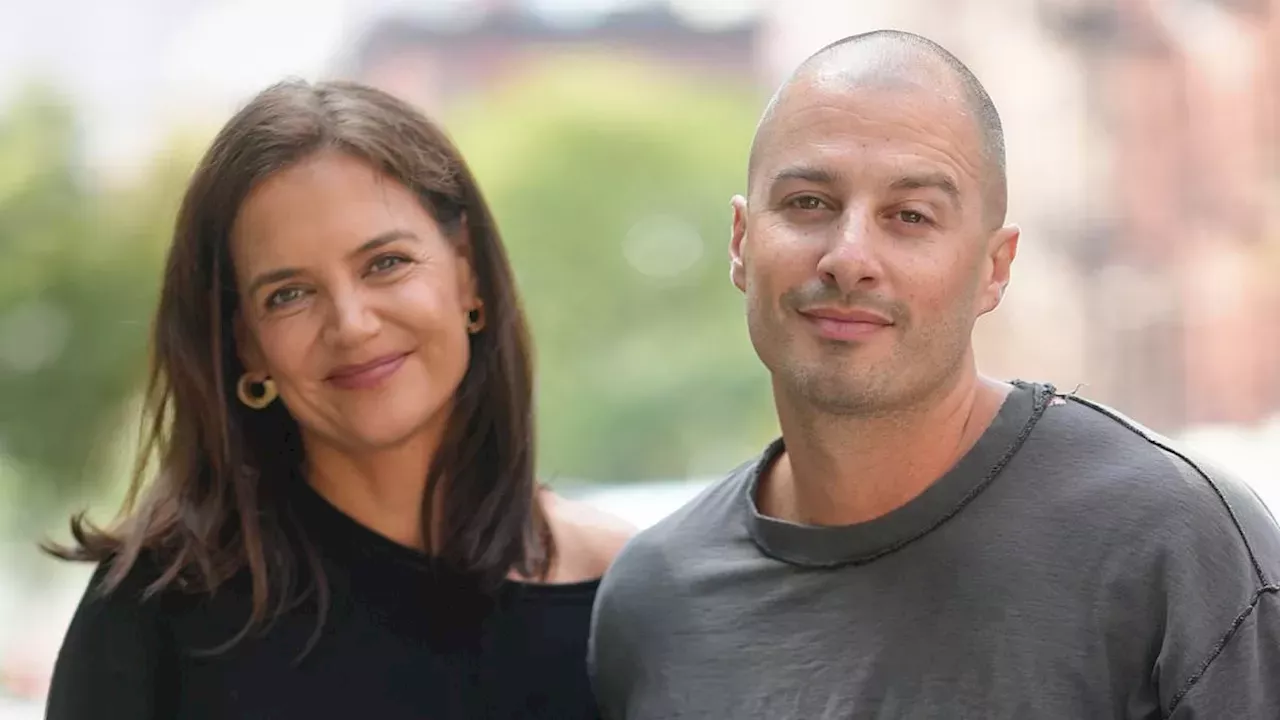 Fashion, Art, and Affection: Katie Holmes Debuts New Romance at NYFW