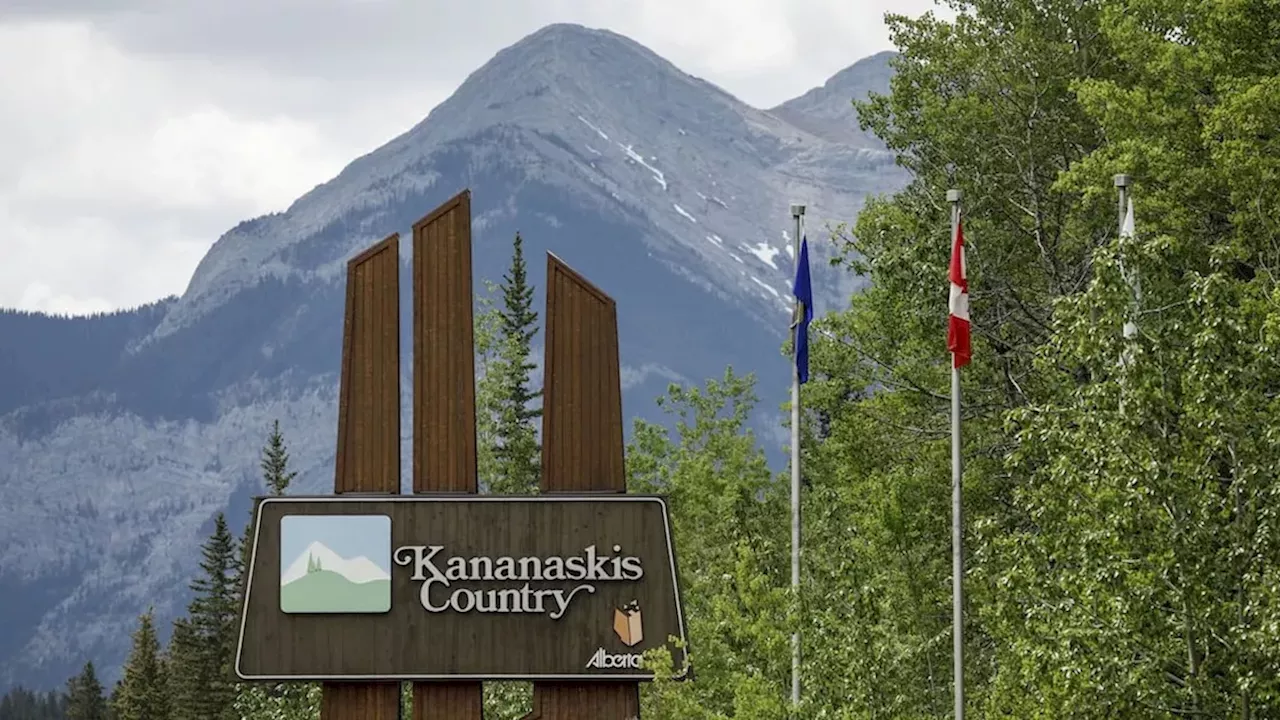 TSB will not release identities of two victims in Kananaskis Country plane crash