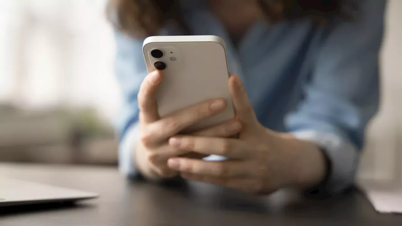 The Ghost in the Status Bar: Why the H+ Icon is Losing Its Signal