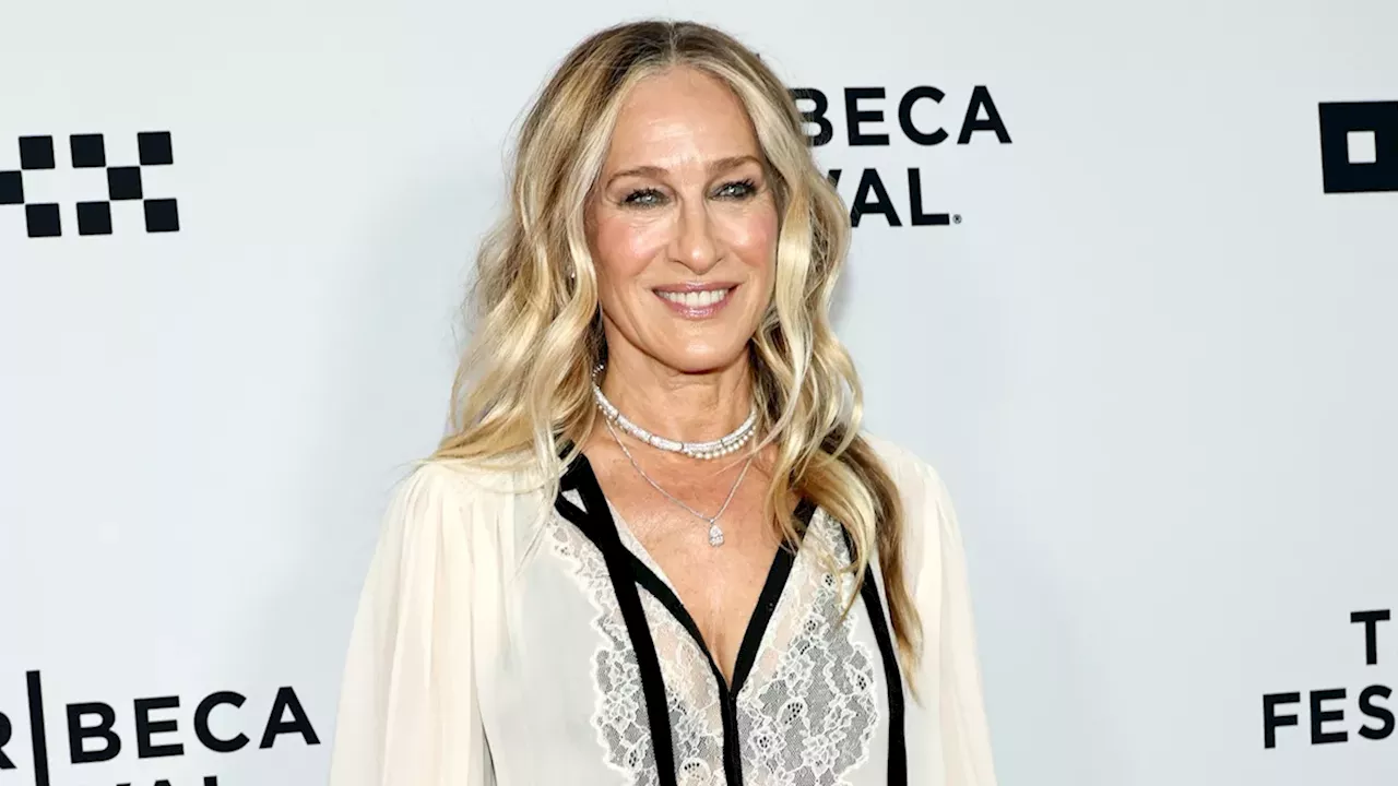 Rejuvenating Beauty: Lip Gloss, Lash Plumpers and Celebrity Secrets Revealed