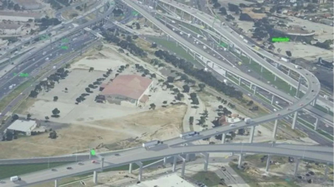 San Antonio's I-35 Expansion: Navigating Weekend Closures and Complex Detours