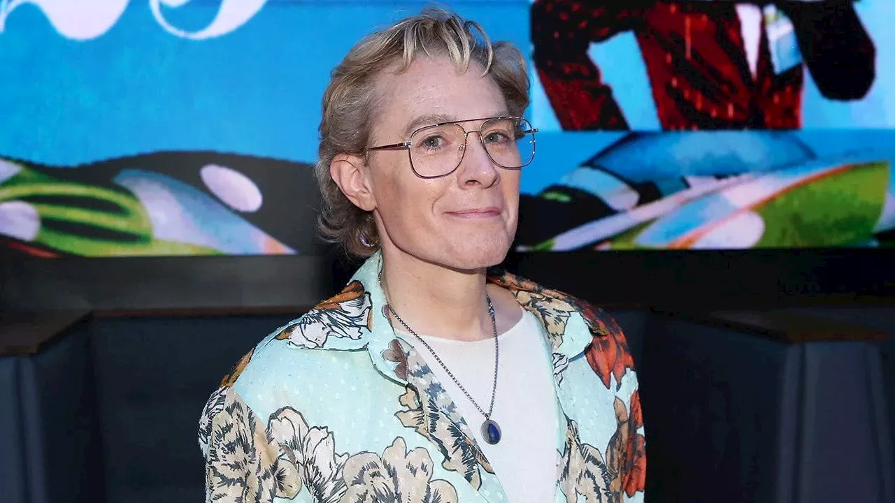 The Emotional Toll of the 2006 Rosie O'Donnell Outing of Clay Aiken