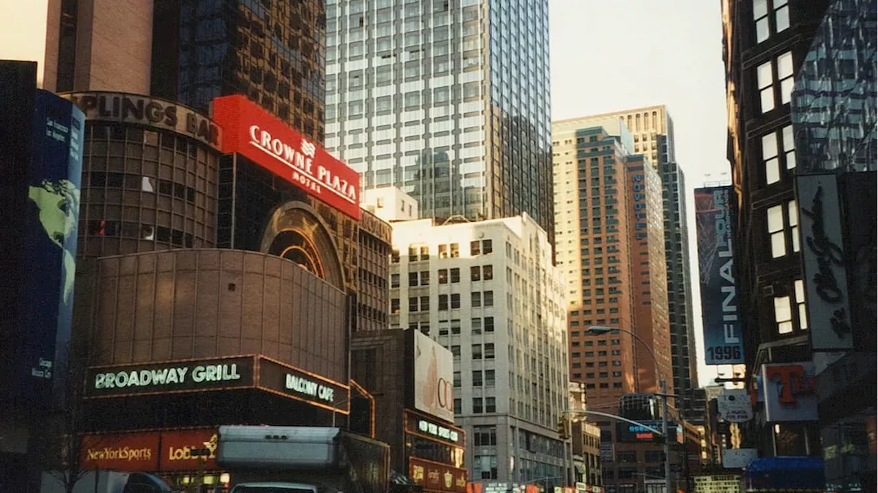 The Digital Pulse: How Tech Rewrote the American Urban Blueprint