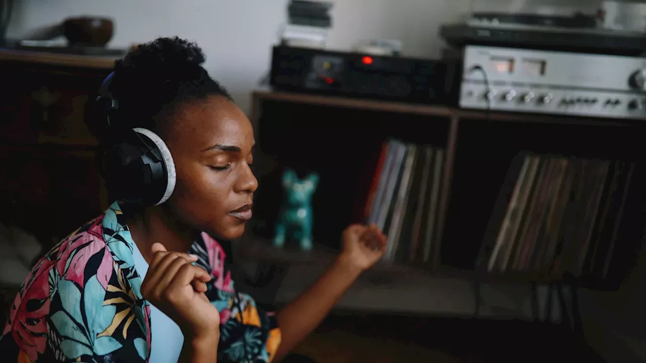 The AI Divide in Apple Music: Why Android Users Miss Out on AutoMix