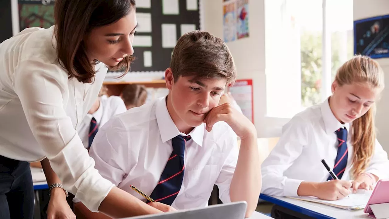 The 47% Trust Shift: Why AI is Eroding Educational Authority