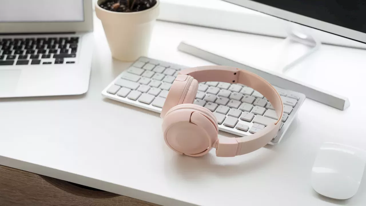 The Bluetooth Range Gap: Why Your 800-Foot Promise Often Fails