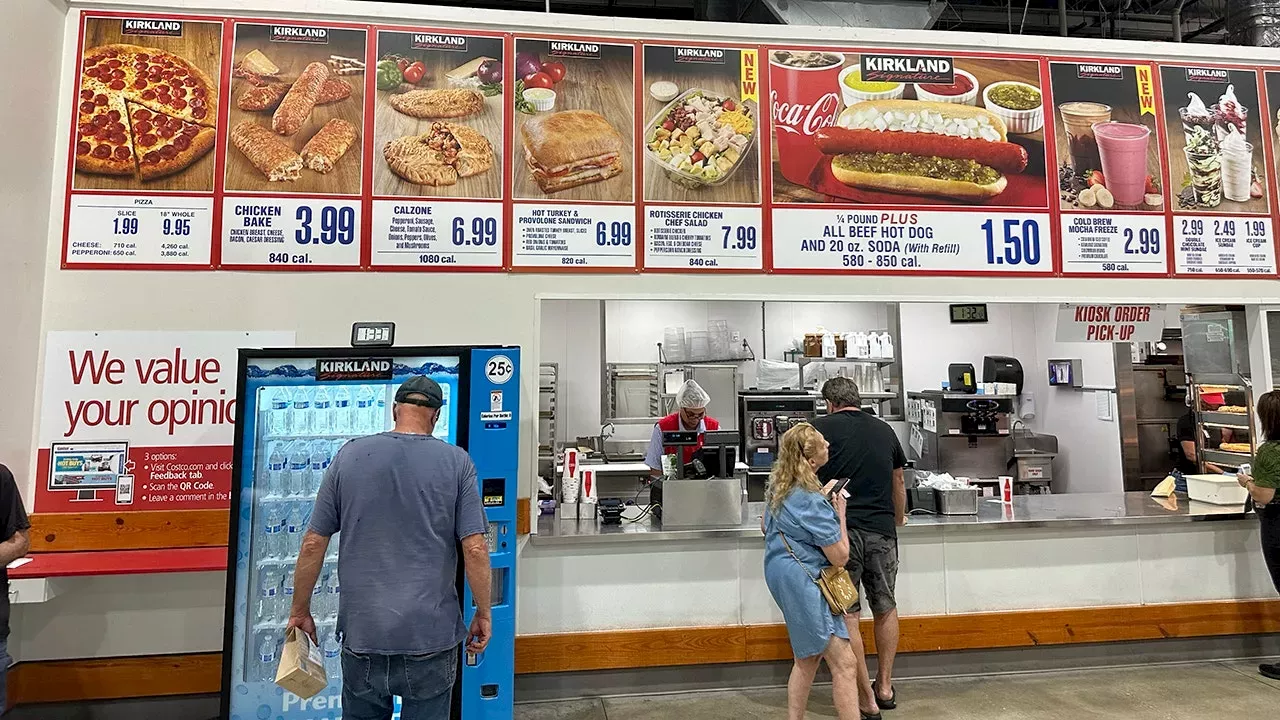 The Protein Paradox: Decoding Costco’s New $7.99 Rotisserie Chicken Chef Salad