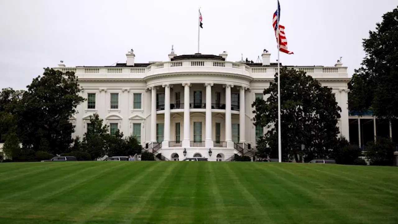 Court Orders Trump Administration to Explain White House Press Lockout