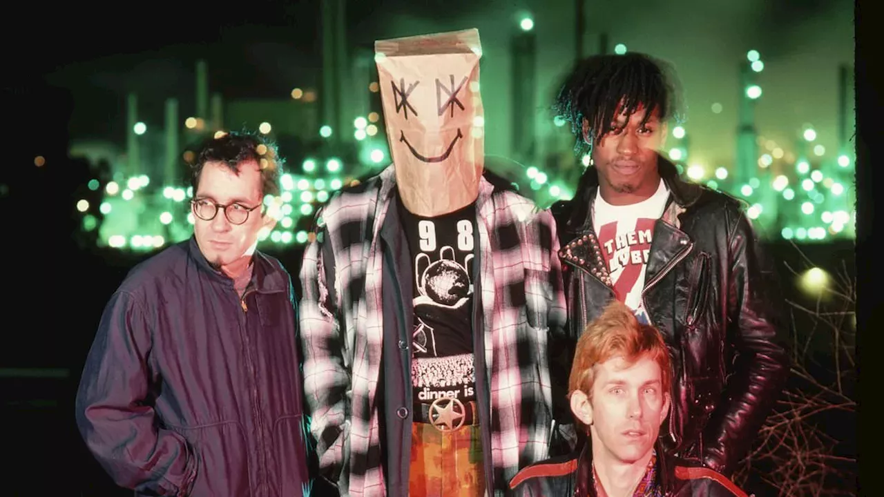 Dead Kennedys Guitarist East Bay Ray Diagnosed with Parkinson’s Disease