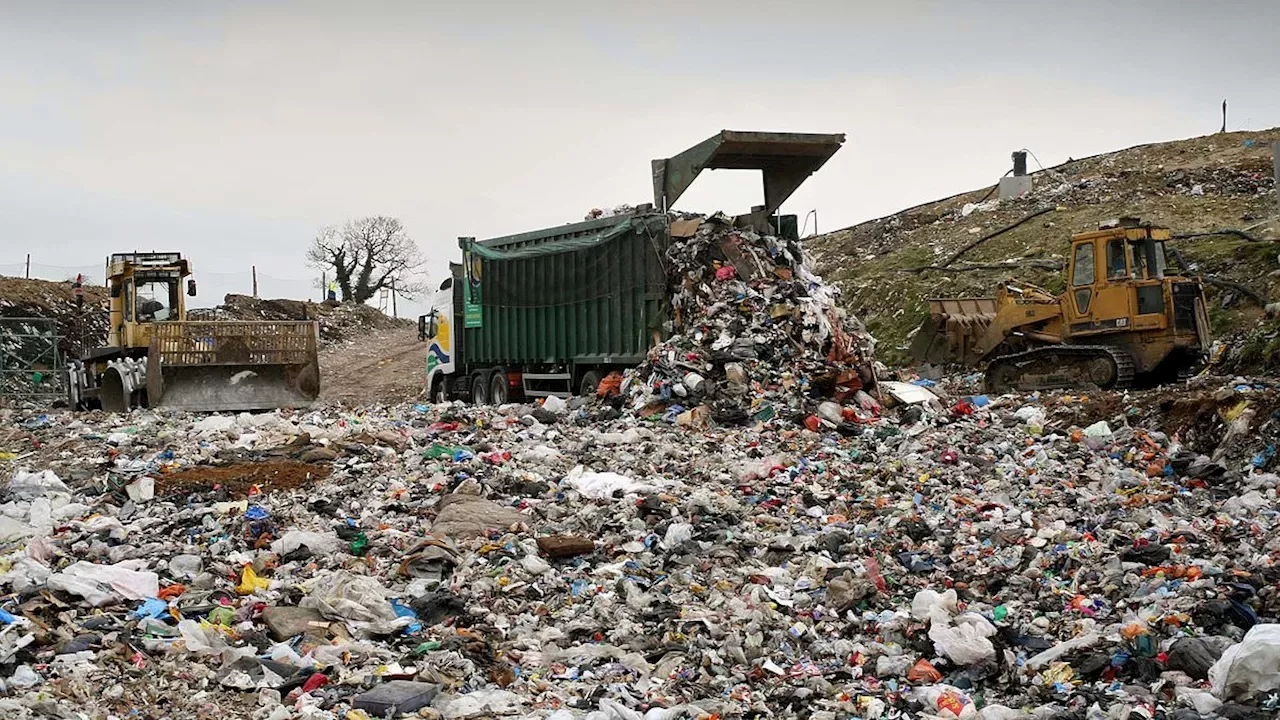 Stop Scrubbing Your Jars: Veolia UK Boss Says Home Washing is a Waste of Water