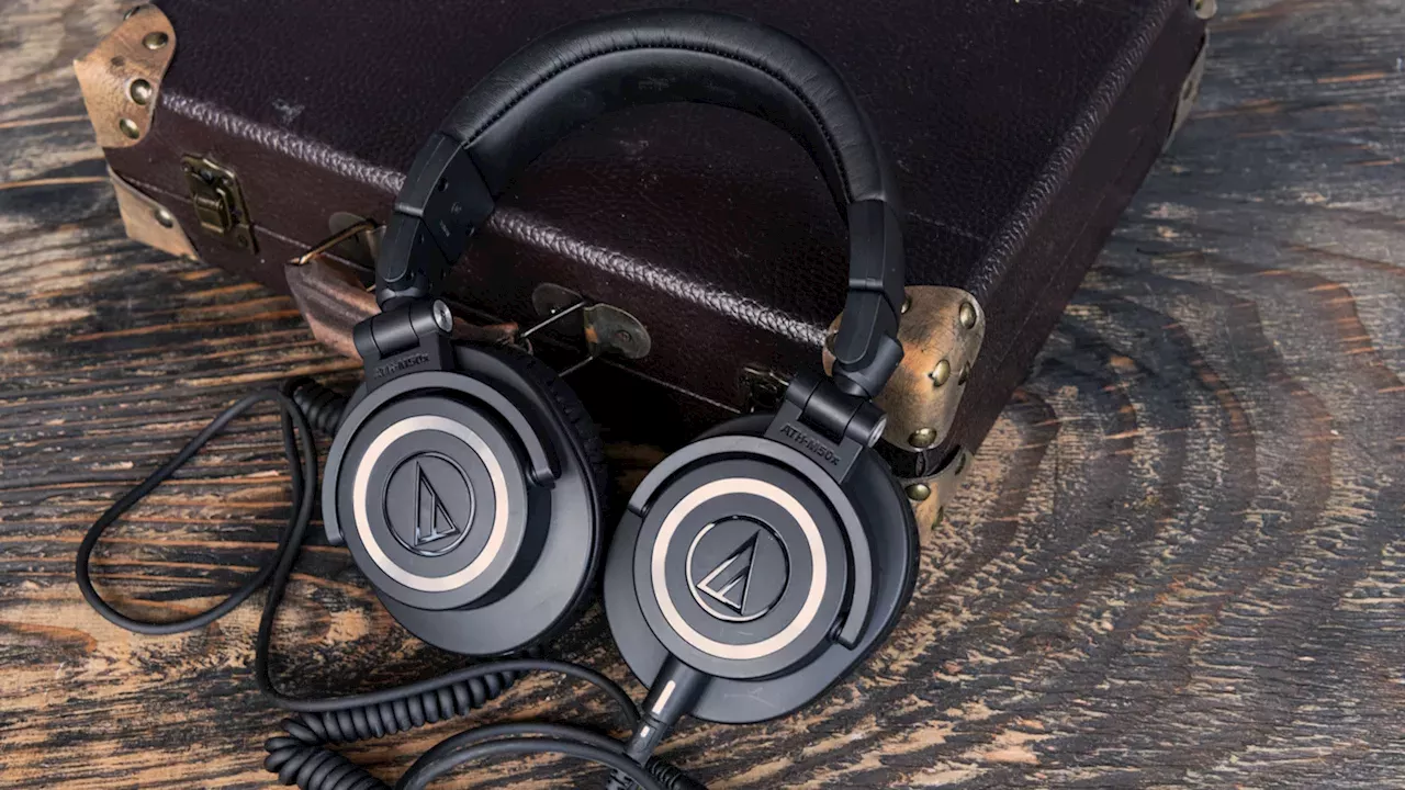 How to Fix Poor Headphone Bass: Volume, Fit, EQ, Apps, and Hardware Tips