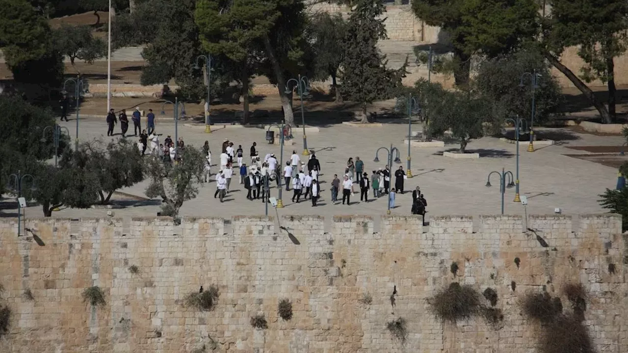 Jerusalem's Old City Under Pressure: The Sukkot Shutdown and Al Aqsa Incursions