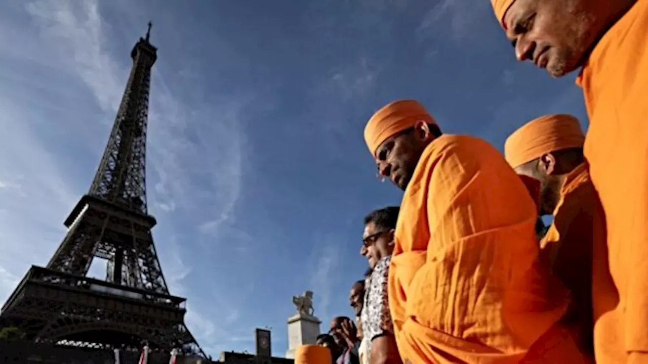 Eiffel Tower Director Resigns After Controversy Over Female Staff Removal for Hindu Sect Visit