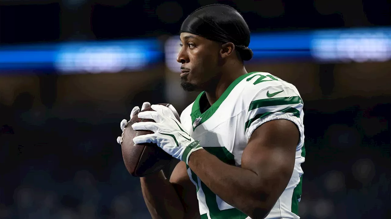 Jets Breece Hall Week to Week with Quad Injury, Doubtful for Bears Game
