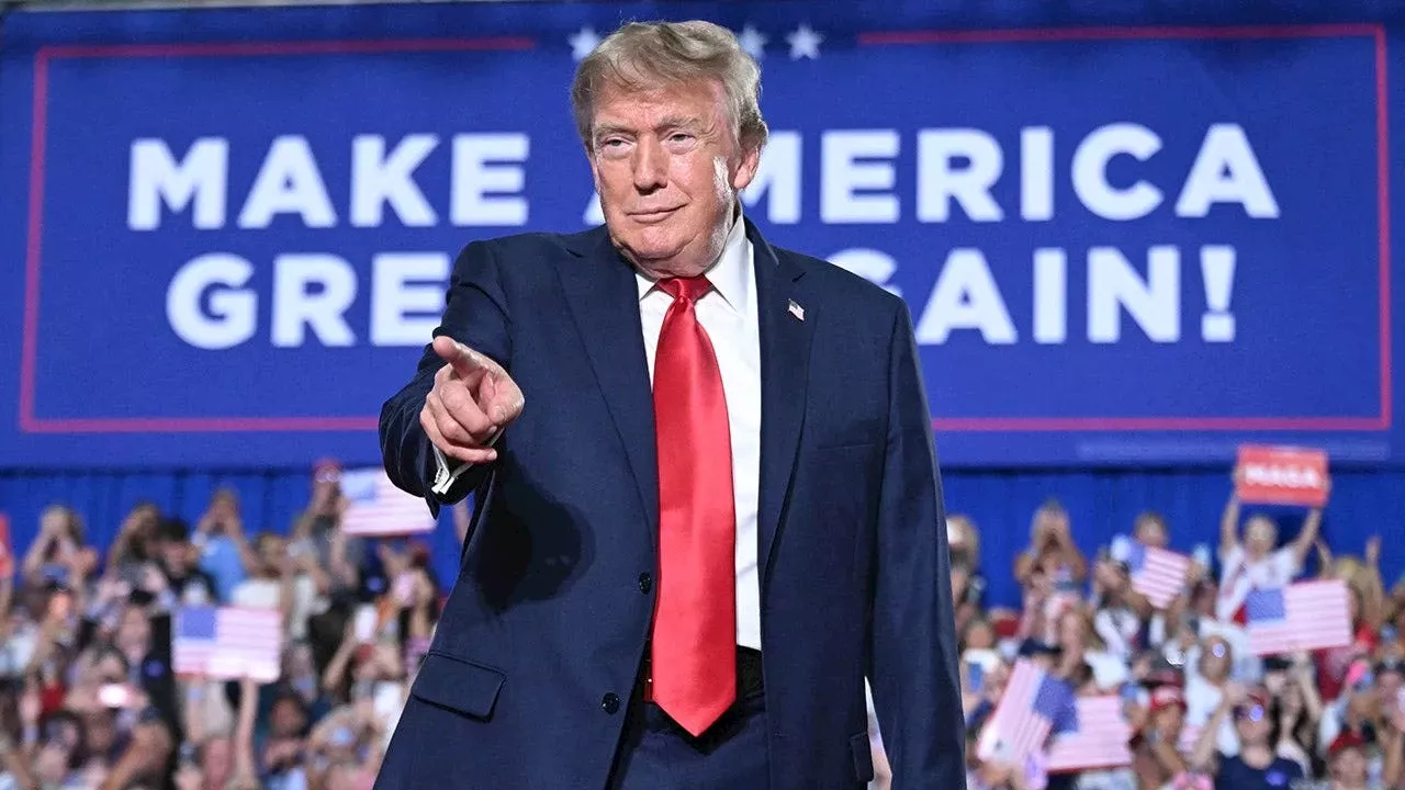 Trump’s 32-State Tour: Using Deep Red Strongholds to Fuel Midterm Turnout