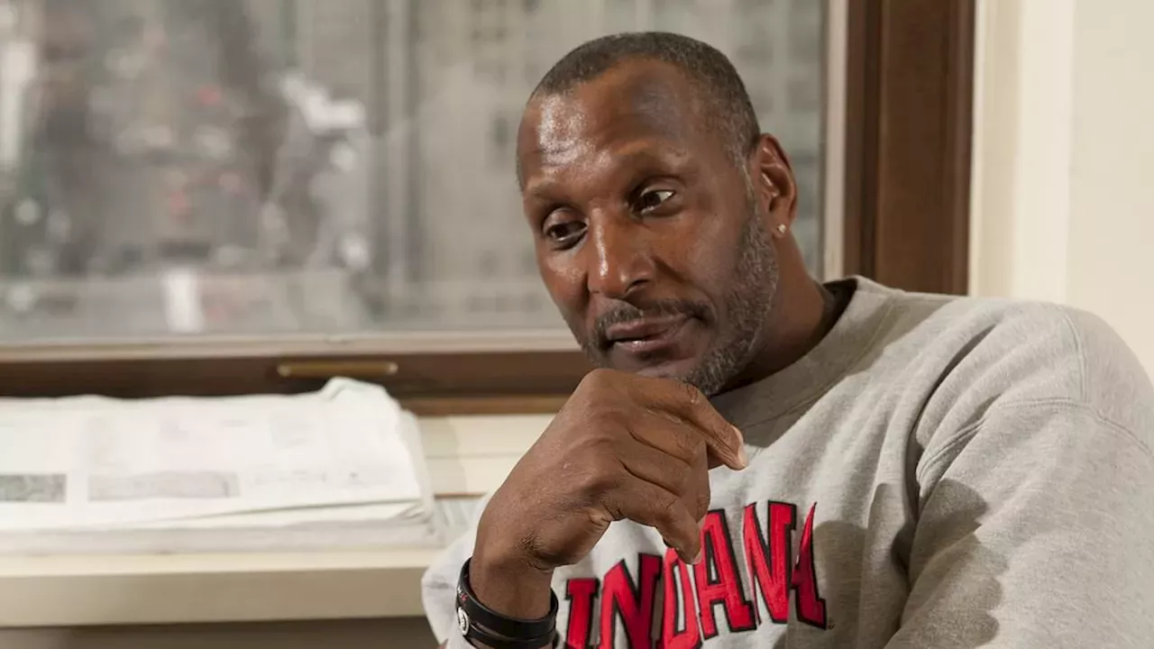 Chaos at Soldier Field: Former Bears Star Otis Wilson Subdued by Security
