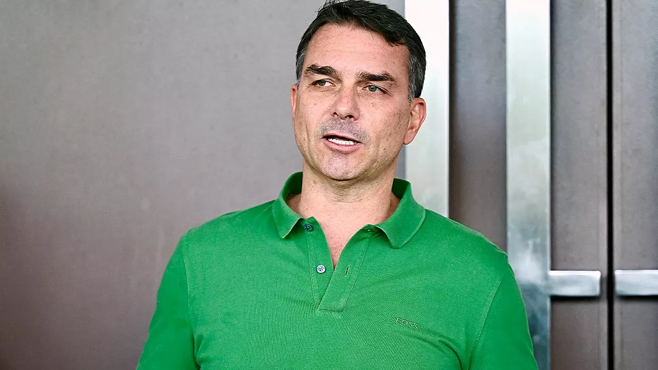 Flavio Bolsonaro wins first round of Brazil presidential election, faces Lula in October 25 runoff