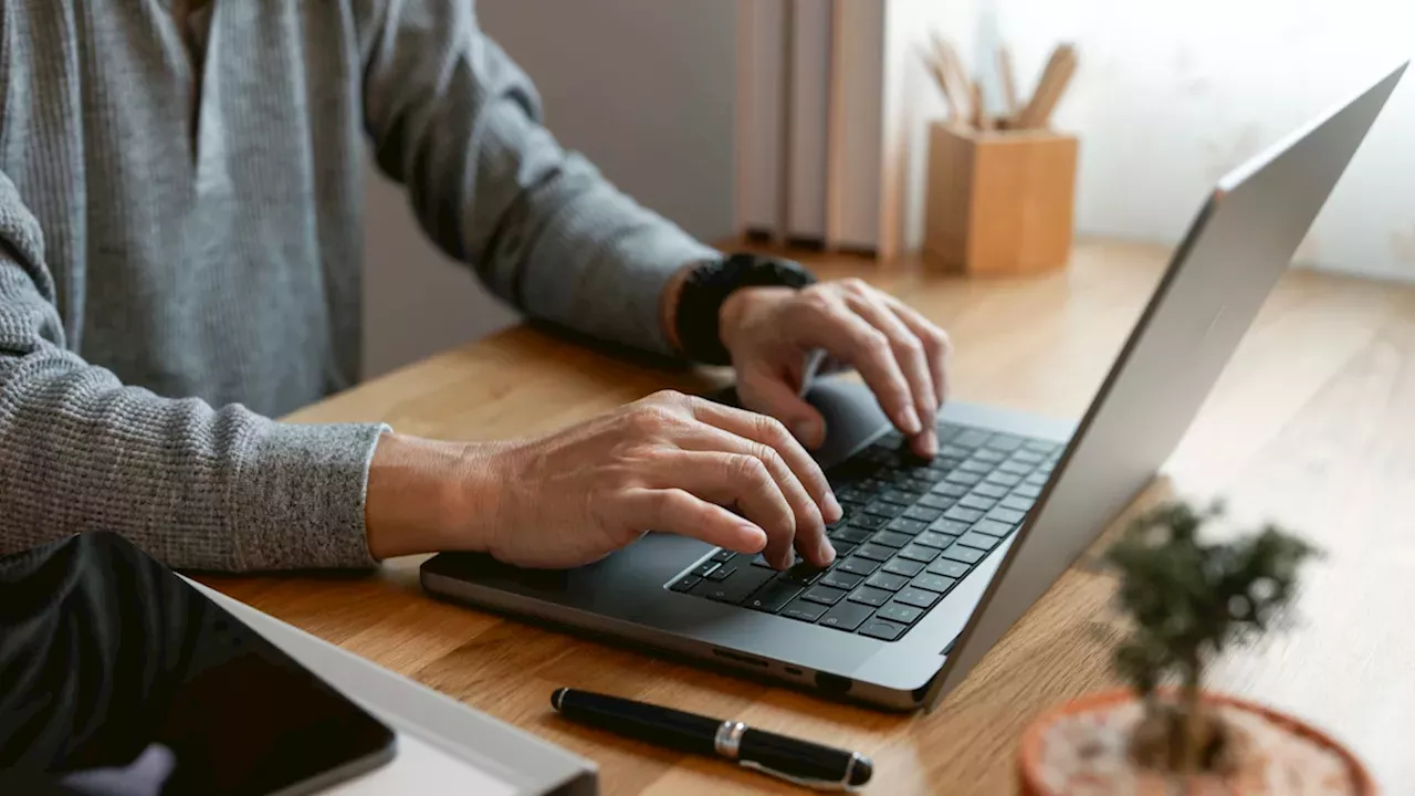 Stop the Drain: How Small Tweaks Save Your Laptop Battery