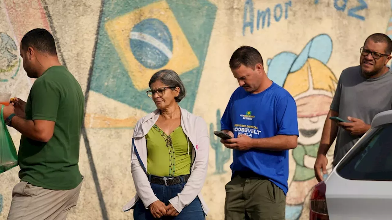 Brazil's Ideological Divide: Lula's Welfare vs. Bolsonaro's Security