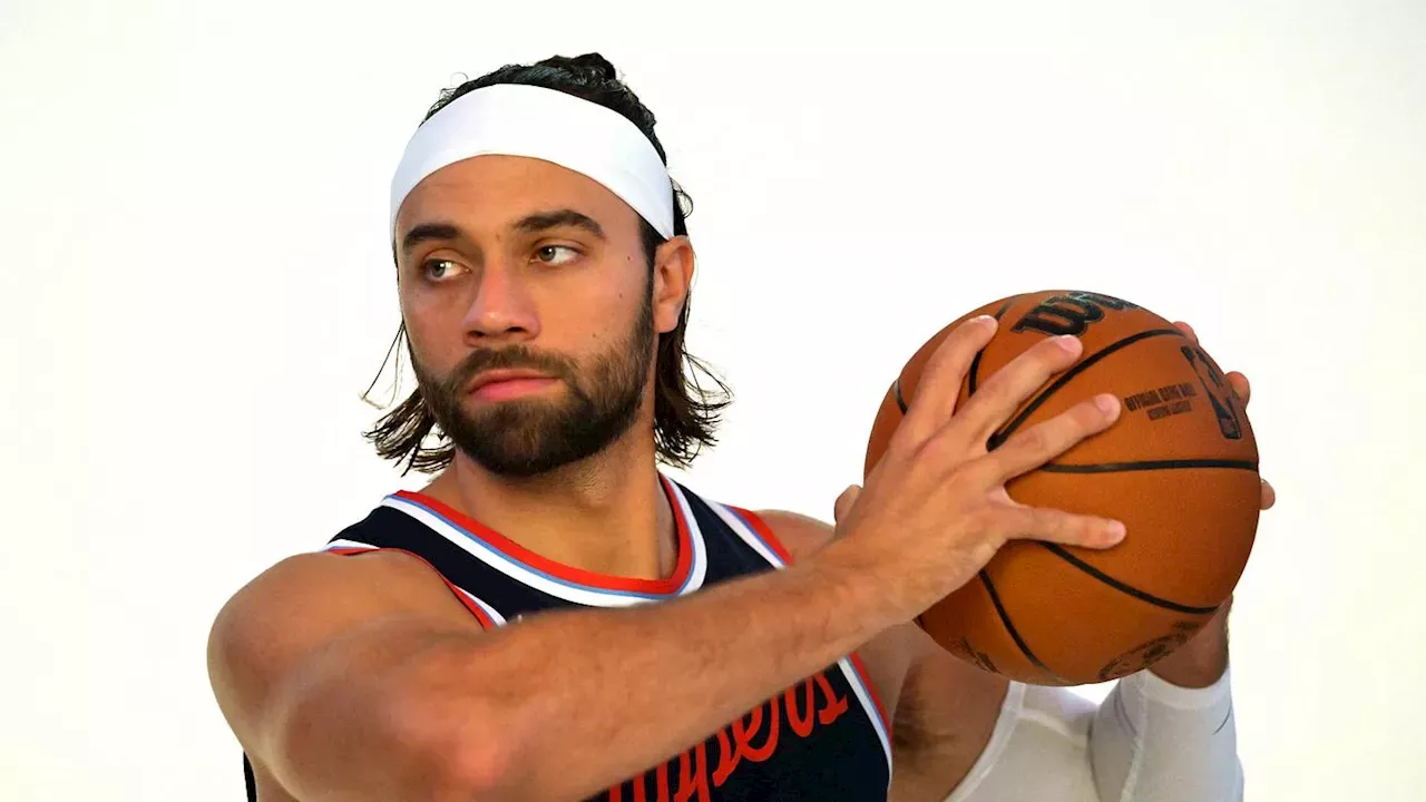 Clippers' Depth Crisis Deepens with Max Strus Foot Injury