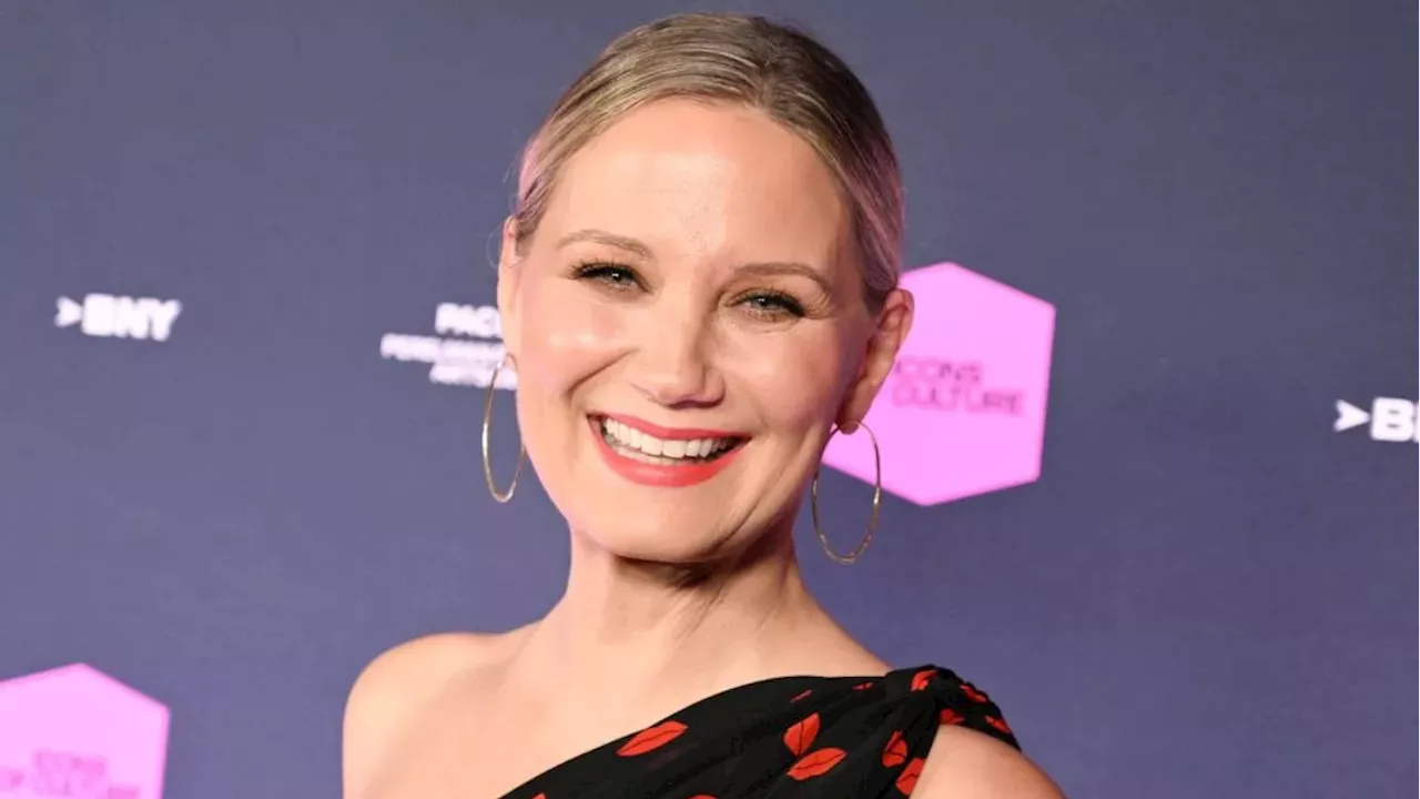 Chastain and Nettles Lead Netflix’s Gritty New Country Drama