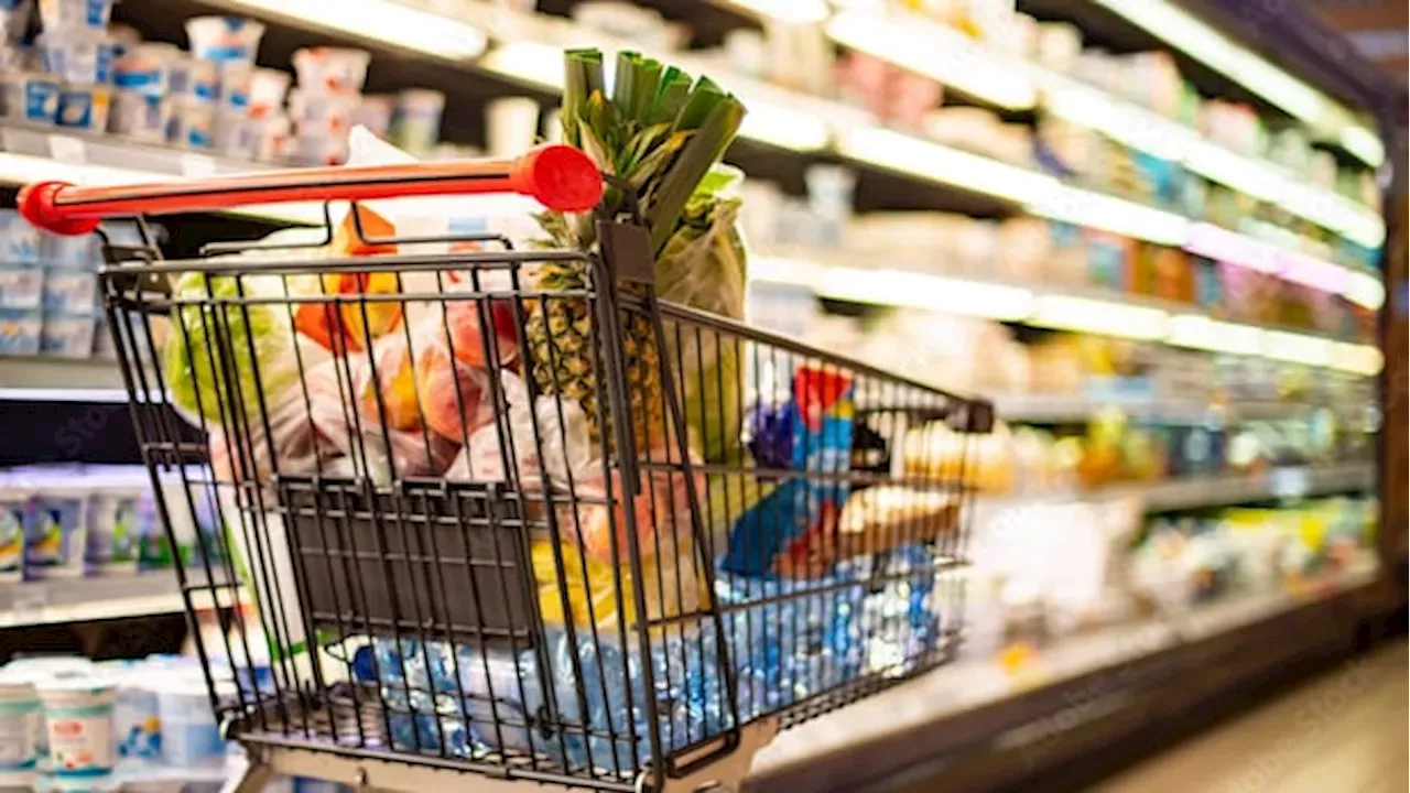 Canada's Grocery Prices Soar: Climate, Tariffs, and Retail Tactics at the Root
