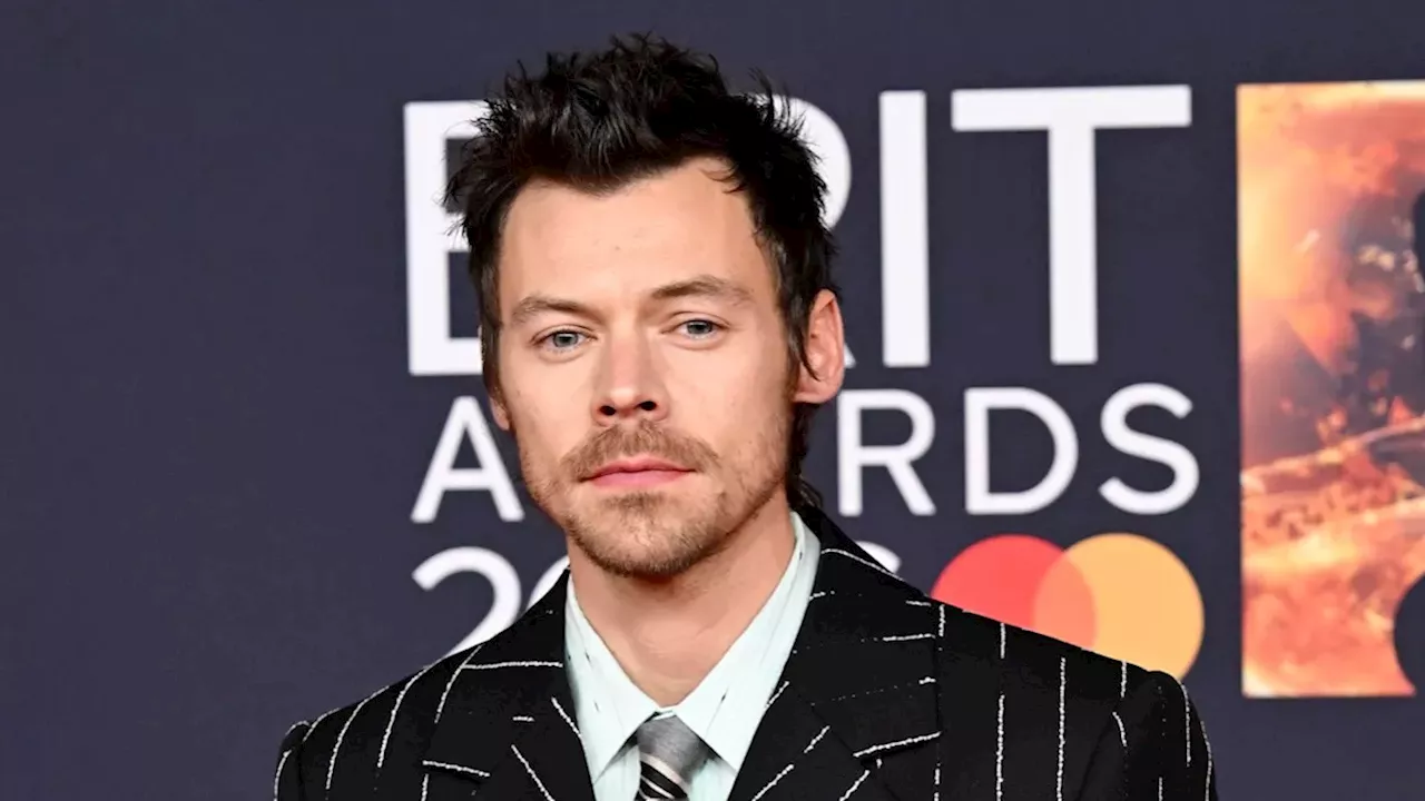 Harry Styles Reveals How Walking and a Supportive Partner Helped He Overcome Touring Anxiety and Inspired a Life‑Changing Break