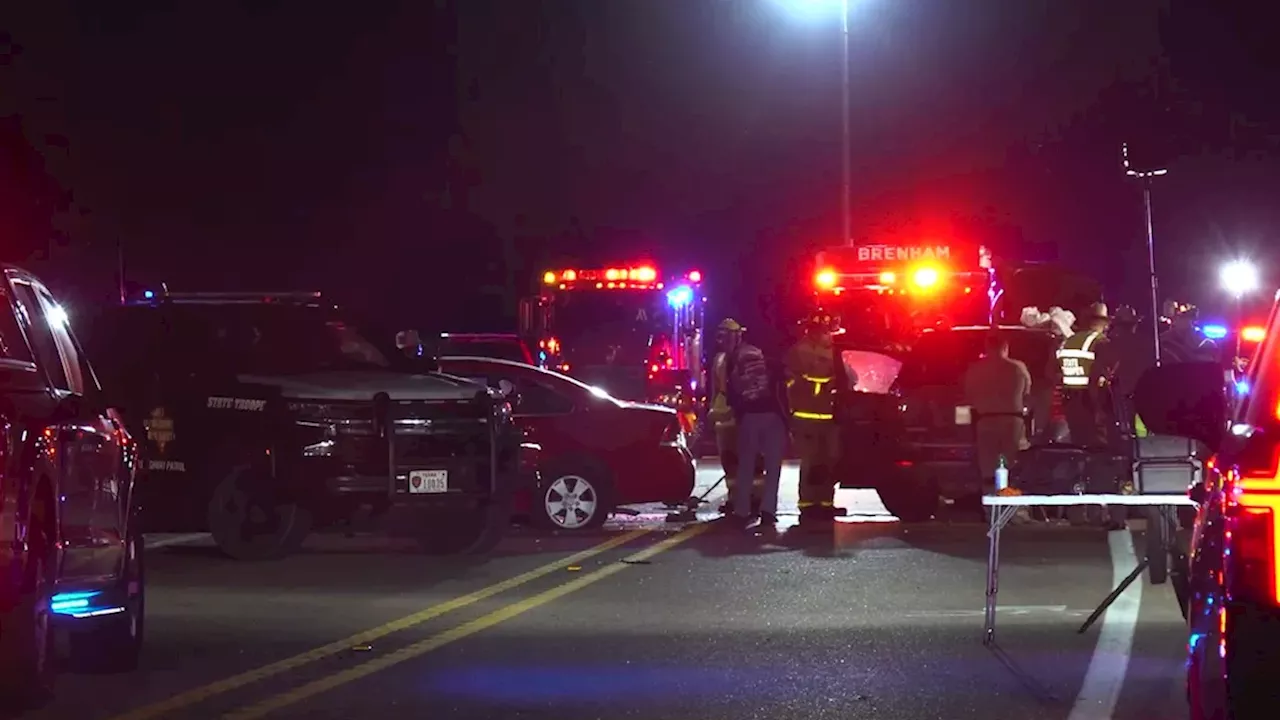 Deadly crash on TX-105: Three killed, three injured in head-on collision