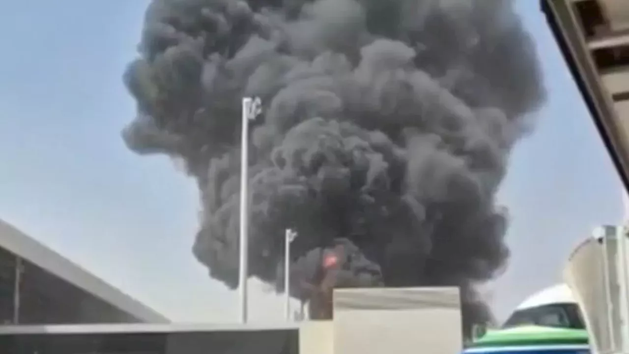 Riyadh Under Fire: Houthi Missile Strike Cripples King Khalid Airport