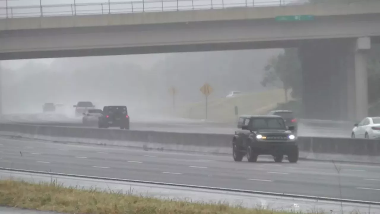 Hurricane Isaias: Four Dead and 400,000 Without Power in Gulf Coast Afterlandfall