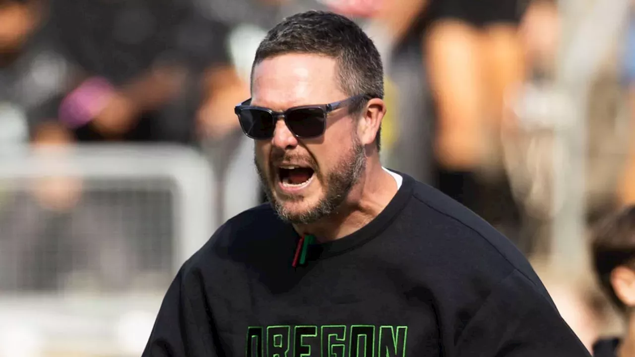Oregon's Playoff Dream Fumbles: The Crisis at Autzen Stadium