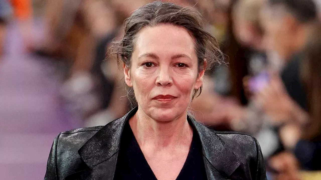 Beyond the Catwalk: Why Fashion Still Fails the Mature Woman