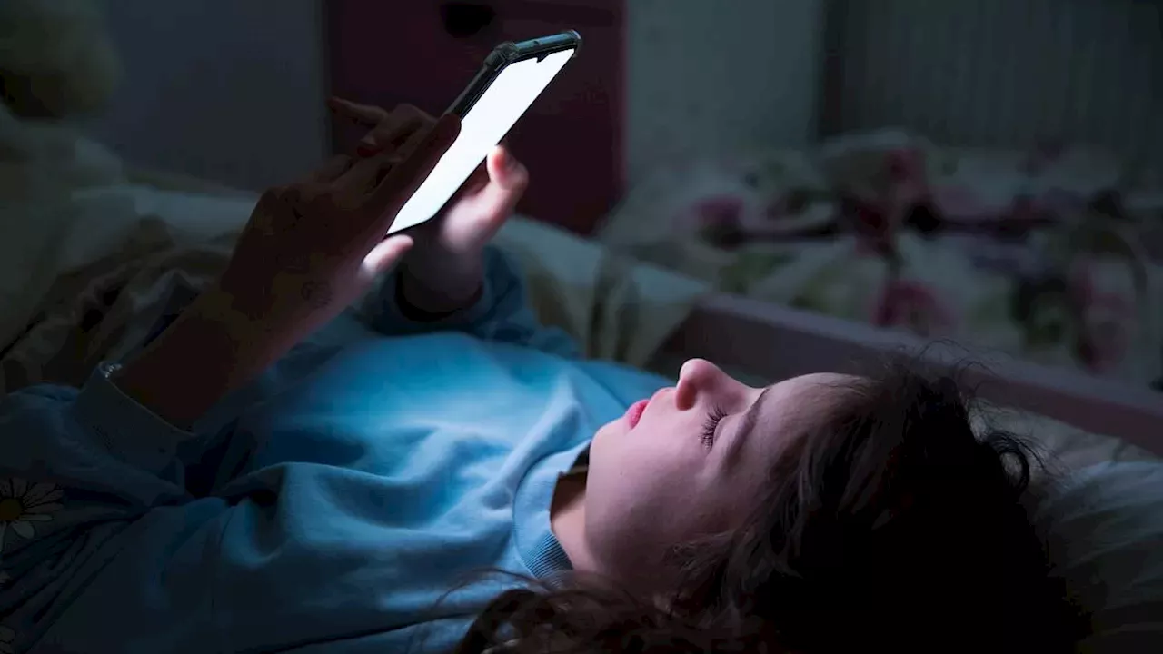 Thousands of Children to Have Social Media Limited in Groundbreaking Mental Health Study