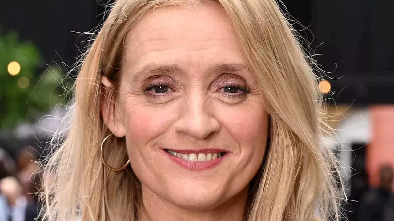 Anne-Marie Duff’s Return to the Dorfman Theatre: A Performance Forged in Grief