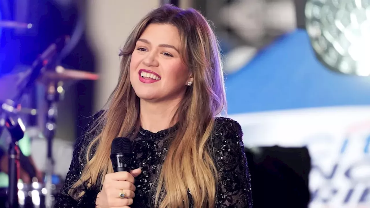 The 'Molly' Dispute: Kelly Clarkson vs. Brooklyn's Art of Play