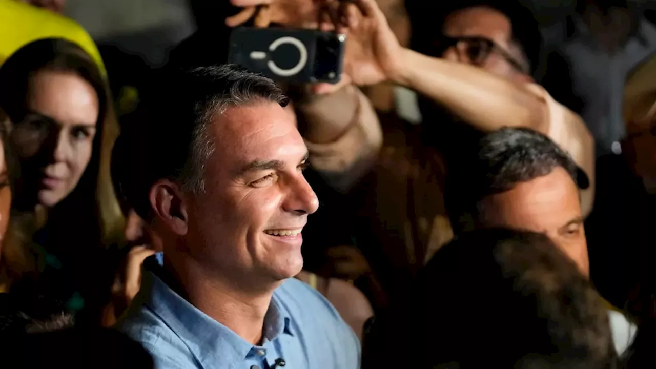 Flavio Bolsonaro Authorized to Visit Jailed Father Jair Bolsonaro After Suspension Ends