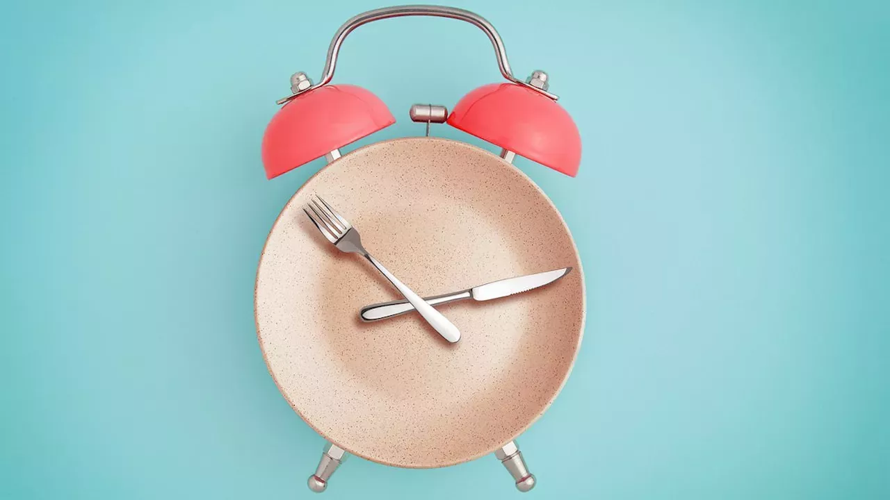 Timing Over Taste: How an 8-Hour Eating Window Eases Crohn's Symptoms