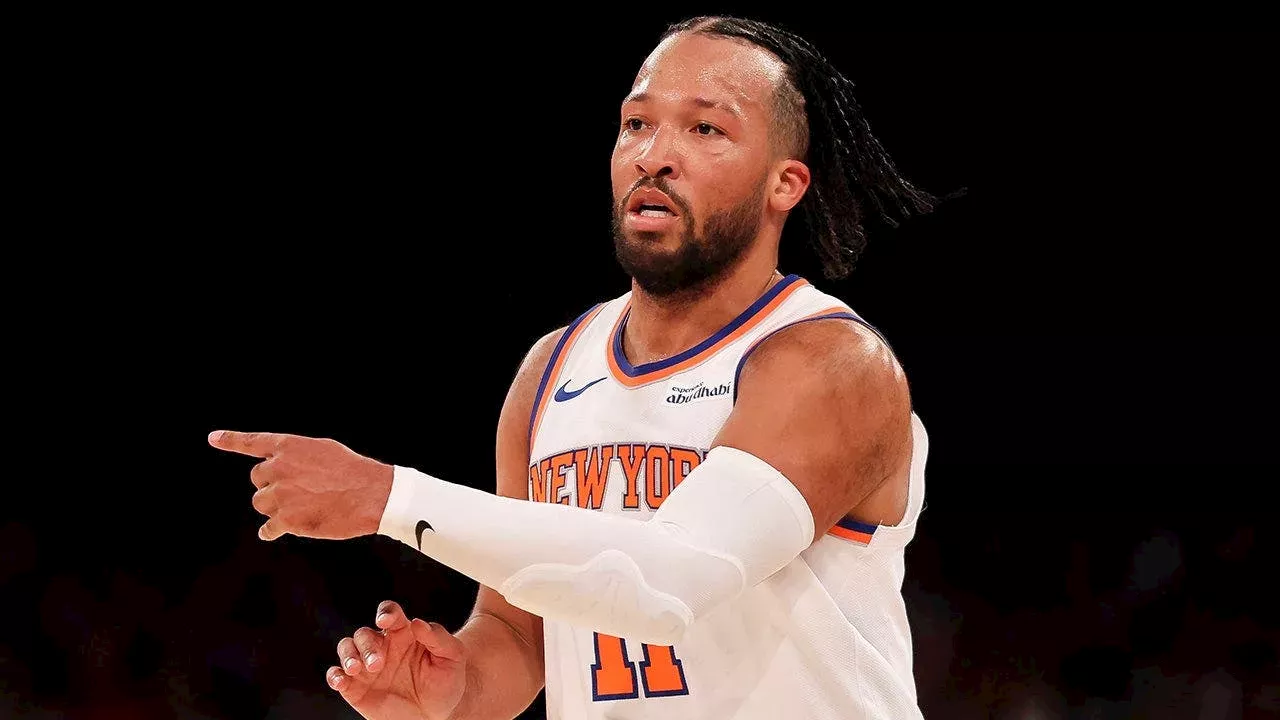 Jalen Brunson Tells NBA Ref Bulls--- After Flopping Technical Foul Against Timberwolves
