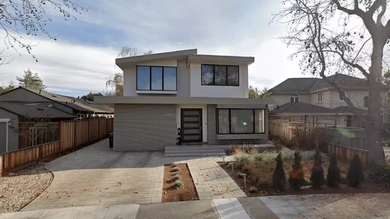 Palo Alto's Luxury Divide: Modern Estates vs. Historic Charms