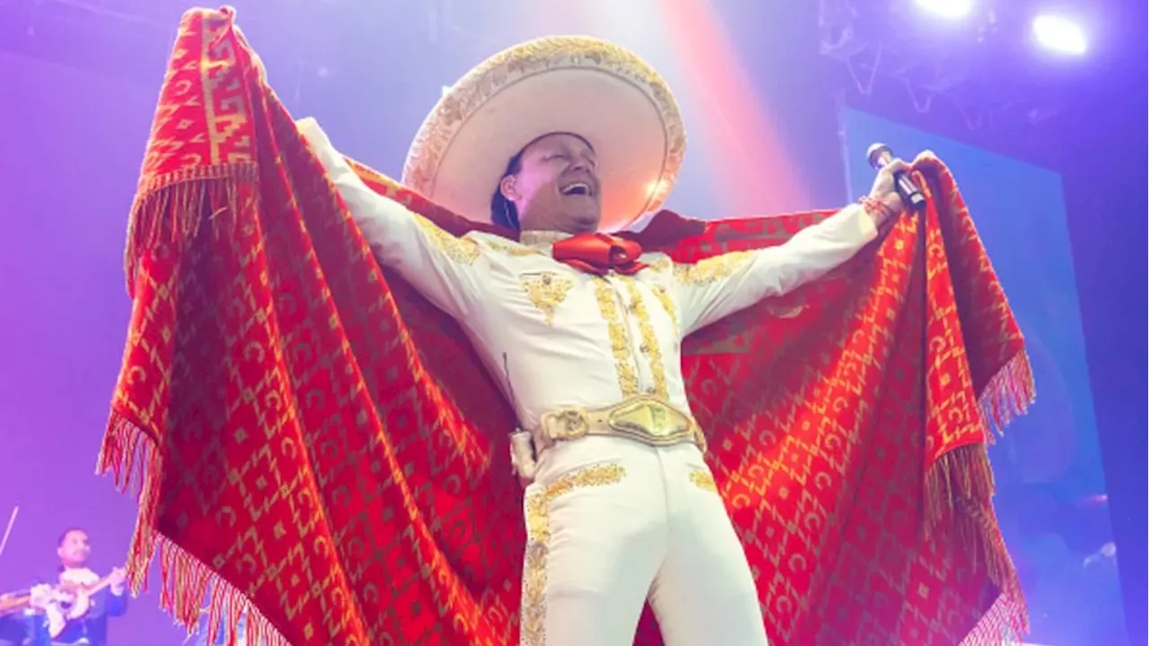 Vicente Fernández Announces 2026 'Ave Fénix' North American Tour With Live Nation