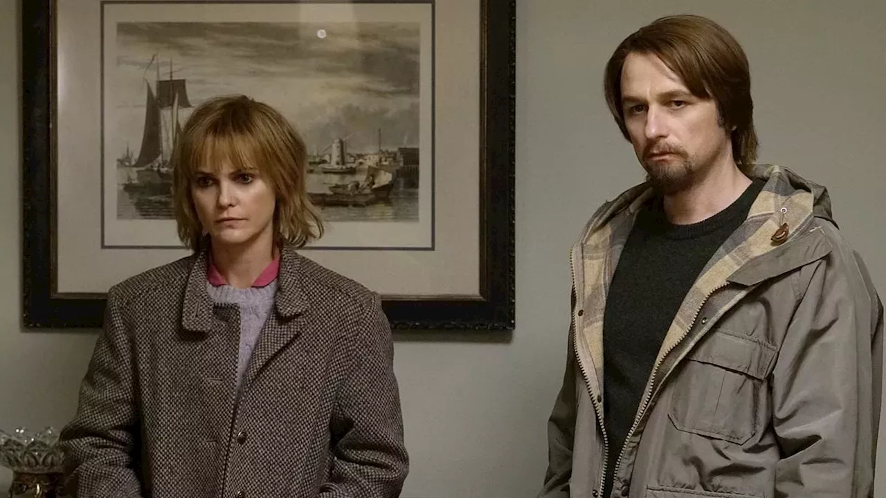 Keri Russell on the 'Insanity' of Romance on 'The Americans' Set