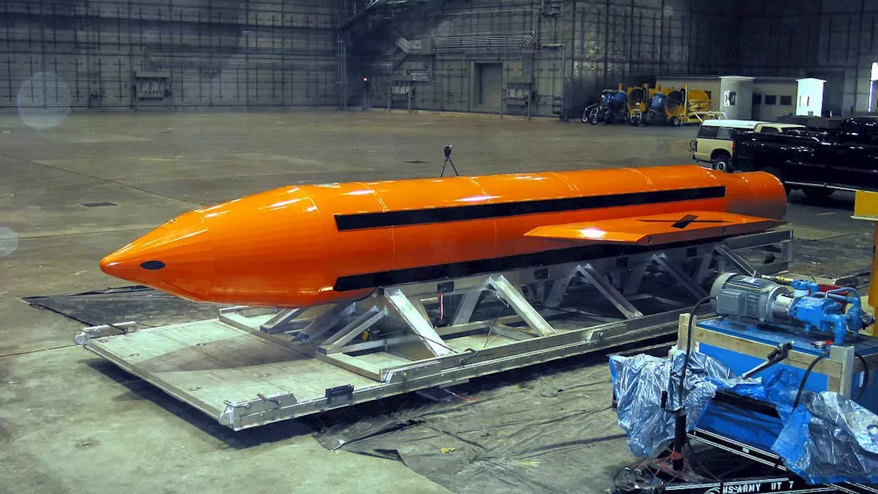 Trump Considers Dropping US's Largest Non‑Nuclear Bomb on Iran Amid Dead‑End Conflict