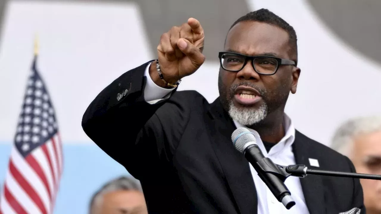 White House calls Brandon Johnson's reparations push unconstitutional and urges focus on Chicago crime