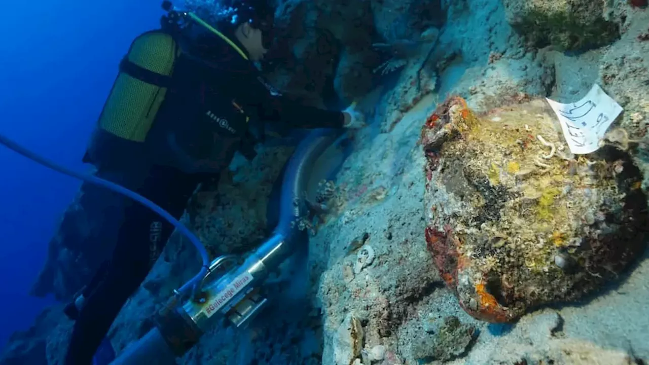 World's oldest shipwreck found off Turkiye coast