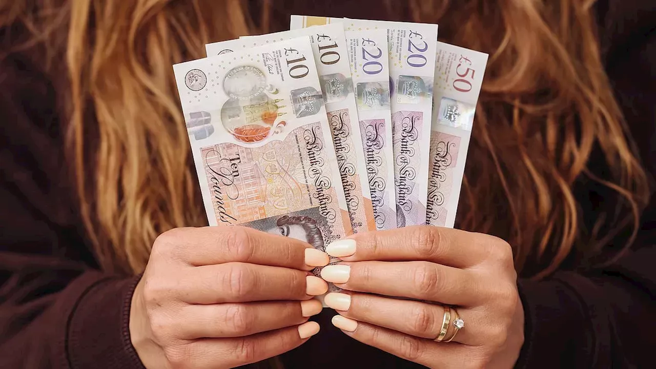 The High Street’s Cash Counter-Attack: Why UK Small Businesses are Rejecting Card Fees